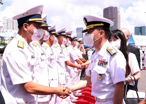 Tàu Hải quân Hàn Quốc thăm TP.